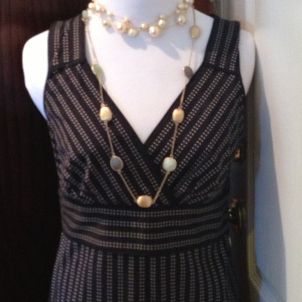 LOFT Dark navy white dress ANN Taylor LOFT